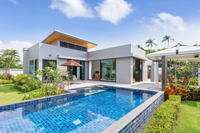 Stylish pool Villa in Nai Harn