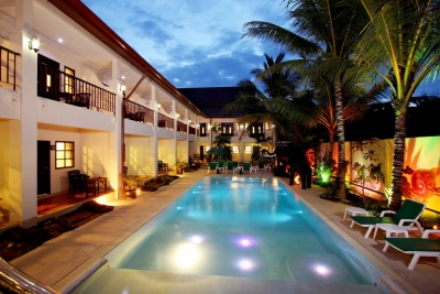 Hotel and nightclub in Nai Harn