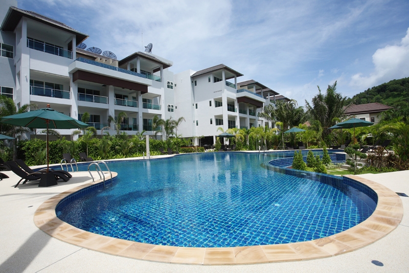 Apartments in Bang Tao next to the beach