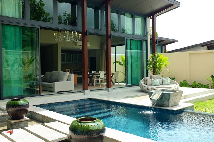Luxury villas in Bang Tao