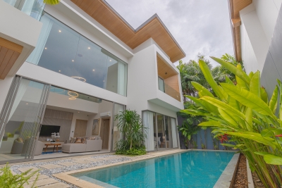 Modern Luxury Pool Villa in Phuket