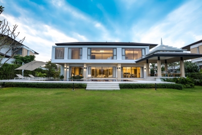 Elegant and modern Lagoon villa 3 minutes from Bang Tao Beach