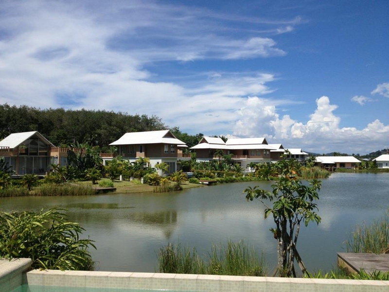 Villas by the lake
