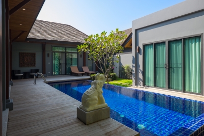 Brand new villa with 3 bedrooms in Nai Harn